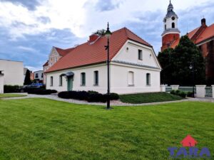 Dwór w centrum Żnina na sprzedaż — zdjęcie 4