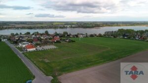 Działka pod zabudowę szeregową — zdjęcie 3